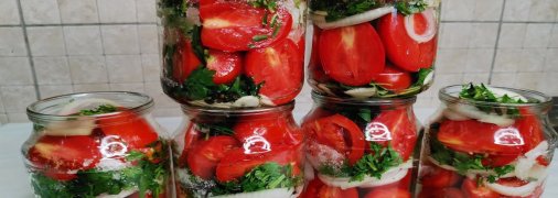 Ніжні та соковиті помідори на зиму