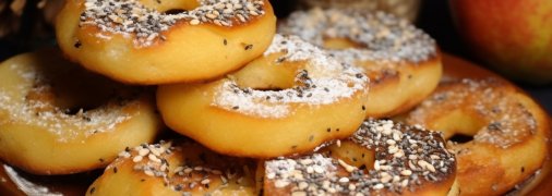 Простий десерт зі звичайних яблук