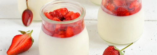 Итальянская панна котта с клубникой