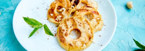 Простий десерт із яблук