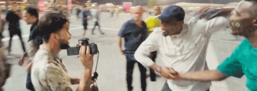 Вдарив ногою в голову! Легендарний футболіст побився після матчу Бразилії (відео)