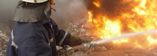 При пожаре погибли четыре ребенка