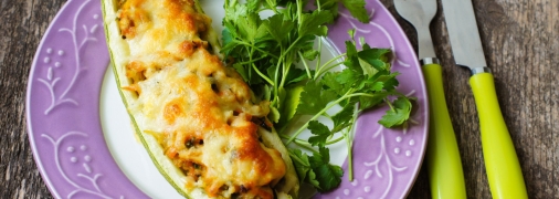 Фаршированные кабачки с куриным филе