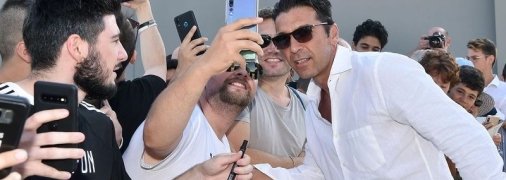 Буффон планирует продлить контракт с Ювентусом