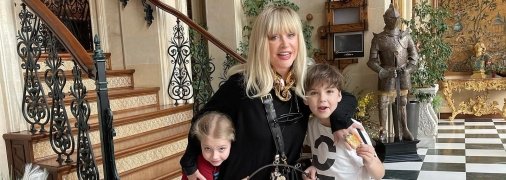 Алла Пугачова з дітьми Лізою та Гаррі