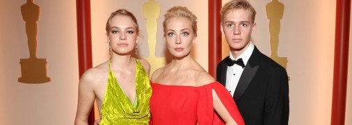 Вместо оппонента путина награду получила его жена Юлия Навальная