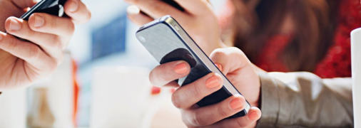 Увлечение подростков смартфонами приводит к депрессии и самоубийствам: новое исследование