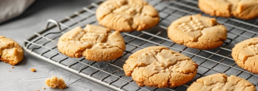 Песочное печенье легко готовится и очень вкусно (изображение создано с помощью ИИ)