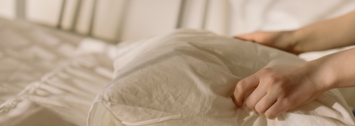 Жовті плями з подушок видалити дуже легко