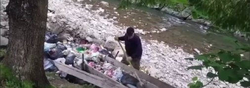 Серед відходів був пластик та поліетилен