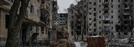 Місто зруйноване постійними обстрілами