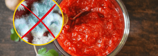 Томатна паста часто вкривається пліснявою