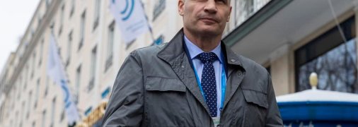 Запретил присутствие журналистов и сделал заседание закрытым: неожиданная реакция судьи ВАКС по факту попытки НАБУ спровоцировать экс-нардепа дать взятку Кличко