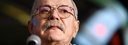 Режисер михалков досі в реанімації