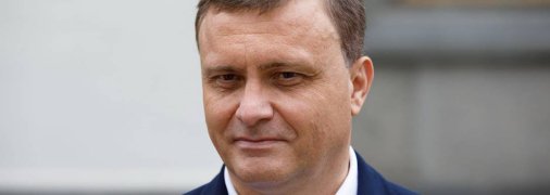 Мегадосвідчений політик, який має за своєю спиною топовий телеканал