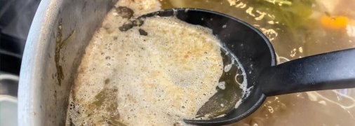 Звідки береться піна в бульйоні