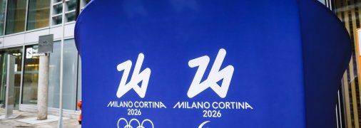 Логотип Олимпийских игр в Милане