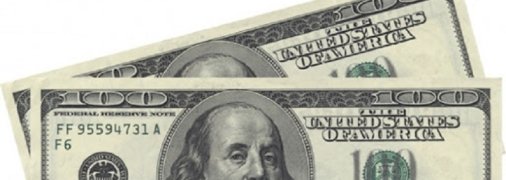 "Новой почтой" присылают доллары: украинцев "разводят" по новой схеме