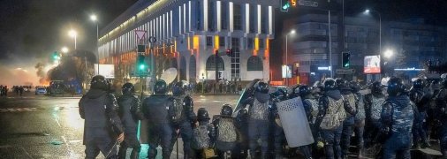 Казахстан сегодня напоминает поле боя