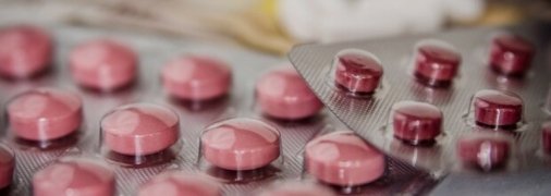 Увидела рекламу в интернете: в Днепре школьница отравилась таблетками