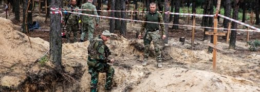 Братская могила в Изюме