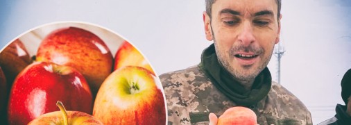 Снимок Максима Колесникова с яблоком облетел едва ли не весь украинский сегмент интернета