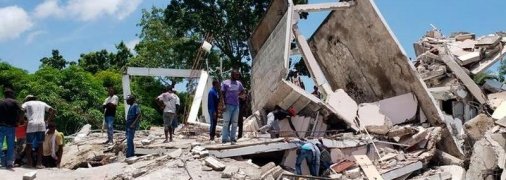 Надзвичайно потужний землетрус в Гаїті: понад три сотні осіб загинули (фото)