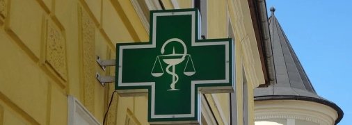 Аптеки обеспечивают наличие лекарств по наиболее доступным ценам: профессиональное сообщество ожидает объективного анализа от АМКУ