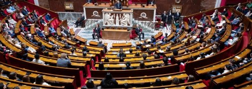 Від голосування утрималося більше сотні депутатів