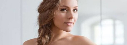 «Все это ради 800 мл молока в день»: Алена Шоптенко о первых месяцах материнства