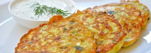 Ароматні та апетитні оладки з кабачків