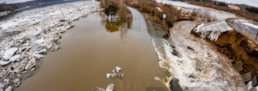 У Росії прорвало ще одну греблю. Вода топить Томськ, оголошено евакуацію