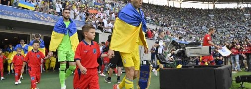 Украинцы пока третьи в своей группе