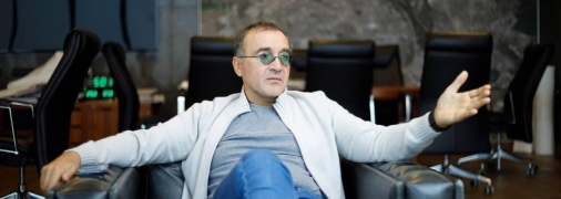 Игорь Никонов