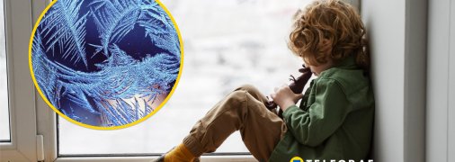 Вікно у мороз, хлопчик