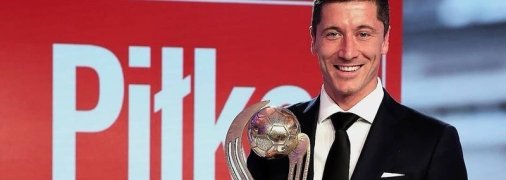 Левандовски выставил свою игровую футболку на аукцион (Фото)