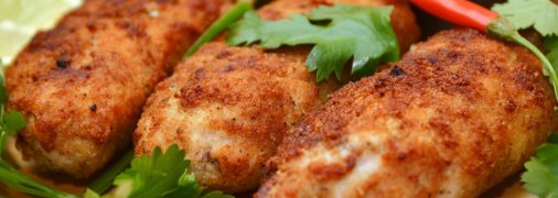 Такие котлеты получаются очень нежные и вкусные (изображение создано с помощью ИИ).