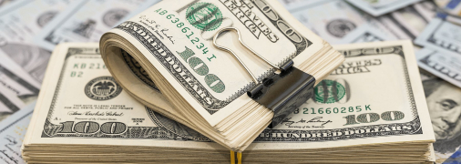 Доллары в Украине часто подделывают