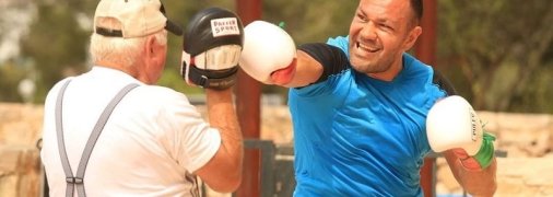 Именитого боксера крузервейта депортировали из США