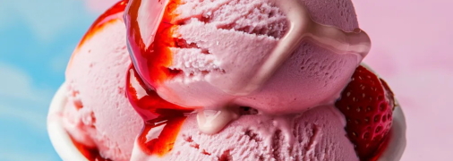 Клубничное мороженое получается ароматным и вкусным (изображение создано с помощью ИИ)