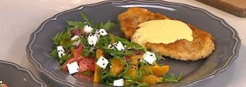 Севастян Фаге готує шніцель з соусом Голландез і салат з цитрусовими і сиром фета