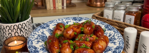 Соковиті ковбаски в барбекю-соусі