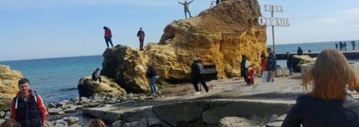 В апреле Одессе не до юмора: количество больных ковидом растет, приезд туристов под вопросом