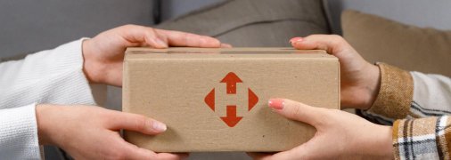 Що приховує логотип "Нової пошти"