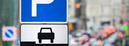 Платити за паркування у Києві більше не потрібно