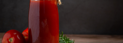 Пряний та ароматний томатний сік