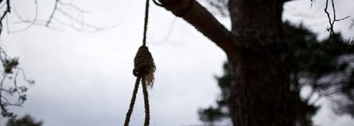 Подростка нашли повешенным в лесу после ссоры с бабушкой: детали трагедии на Одесчине