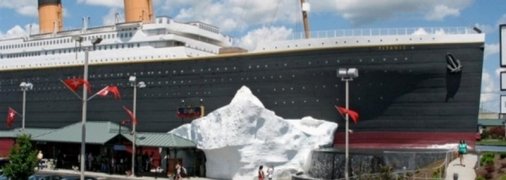 На фанов "Титаника" рухнул айсберг: спасать пострадавших пришлось вертолетом (видео)