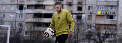 Александр является тренером ФК "Незламні"