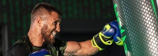 Василий Ломаченко проведет ближайший бой в мае